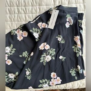 Amour Vert Skirt Ladera Floral